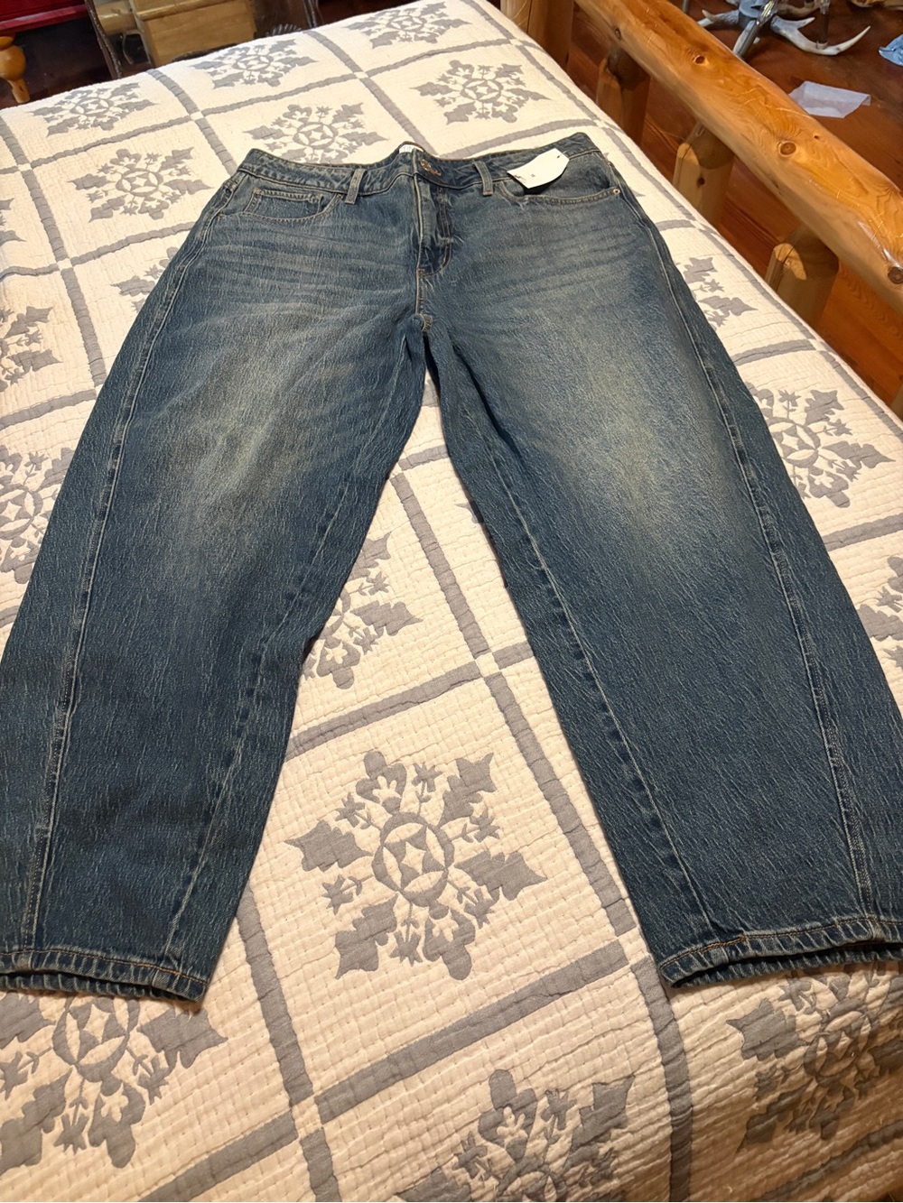 Woman’s plus size 18 barrel jean nwt - Picture 2 of 6
